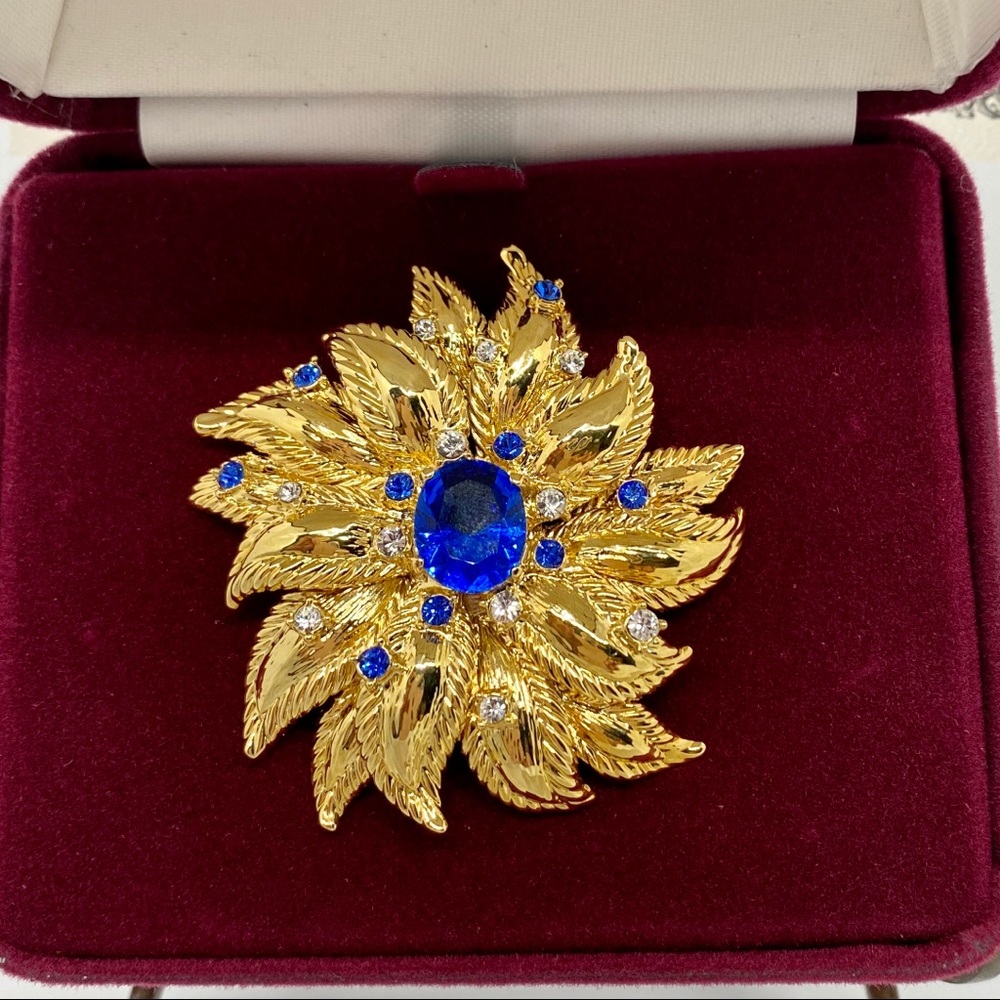 Jacqueline Kennedy Collection SUNFLOWER Brooch